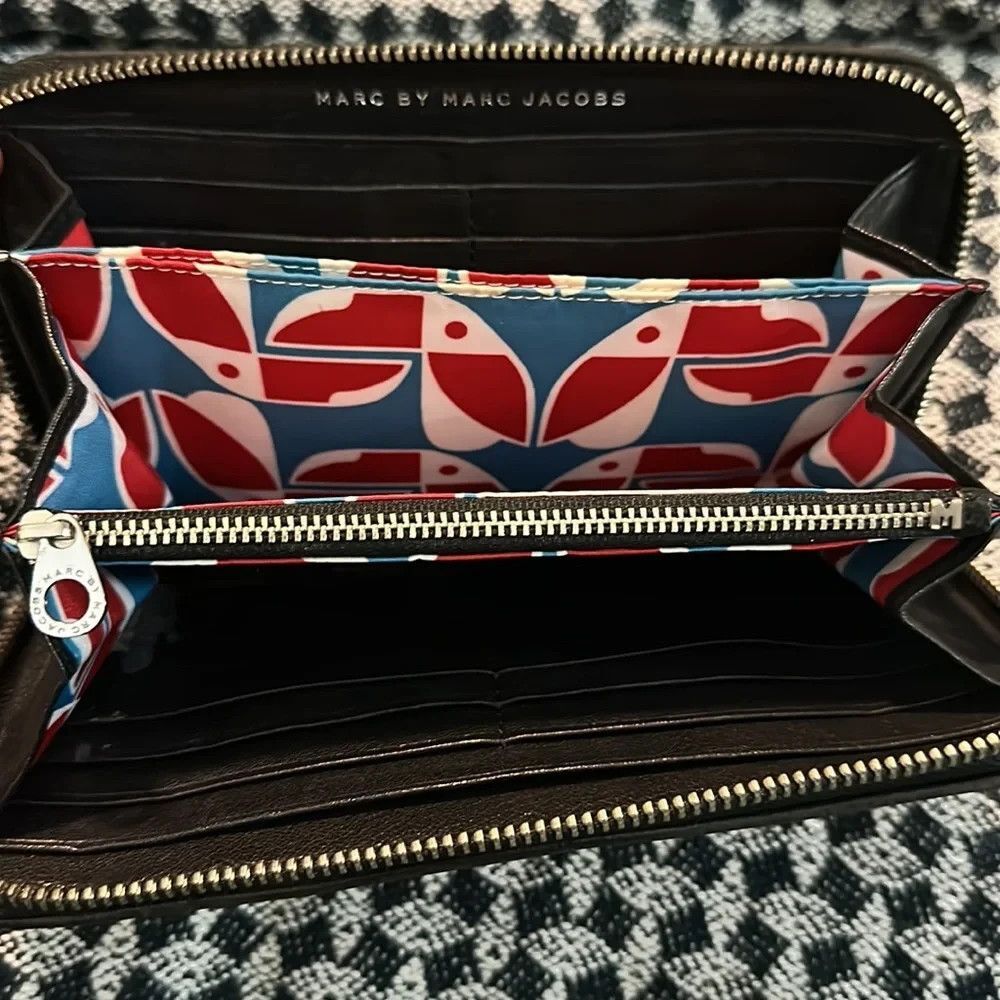 Marc by Marc Jacobs Black Large Zip Around Continental Wallet Silver Hardware - Picture 3 of 5